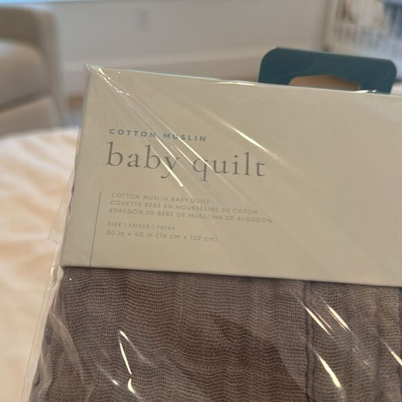 LITTLE UNICORN
Baby Print Cotton Muslin Quilt Blanket 30X40, Mocha - Picture 3 of 3